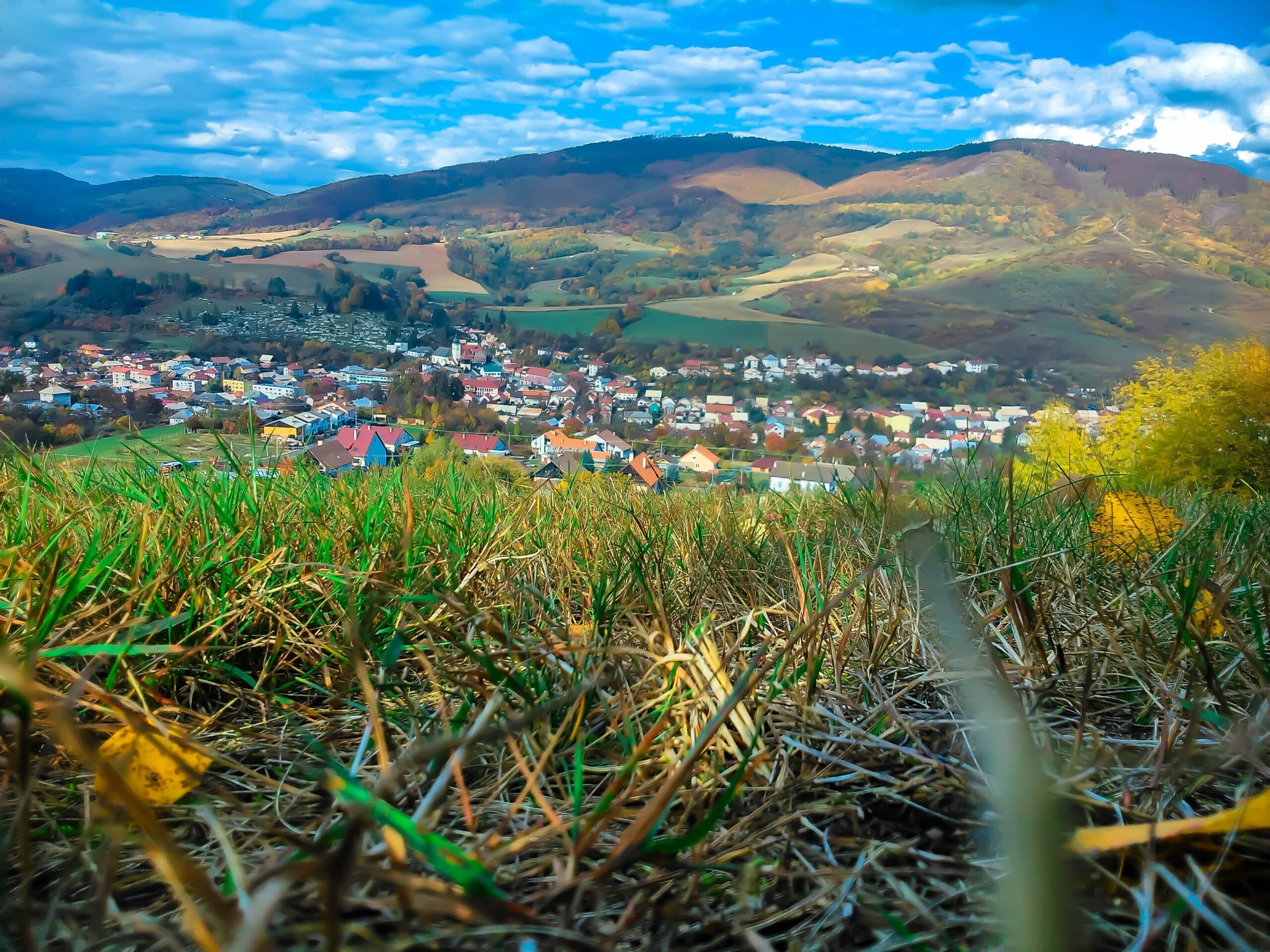 terrain-a-vendre-vue-extérieure-village